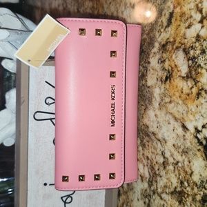 LG Coral Michael Kors Jet Set Trifold Wallet!!!